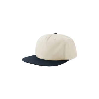
                                                Caps and headgear. Cruz
                                                