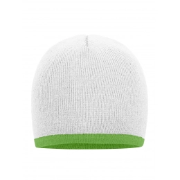 Beanie with Contrasting Border