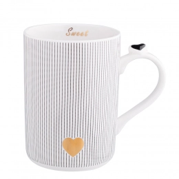 Straight mug with embossed heart NBC 350 ml gift box with PVC window