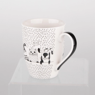 
                                            Кружка Cool Friends NBC объемом 300 мл
                                            