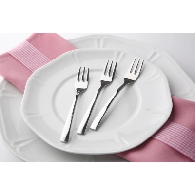 
                                                Future cake fork 6pcs set blister new
                                                