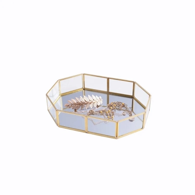 
                                                Golden honey glass tray with a mirror 20x14cm
                                                