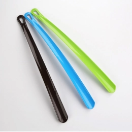 Длинный рожок для обуви 60 см