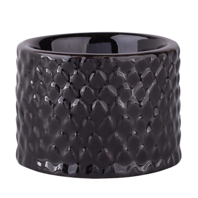 
                                            Porcelain candle holder with relief 6,5x6,5x4,5 cm black
                                            