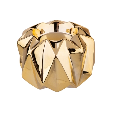 
                                            Candle holder in metallic gold color, 9x9x6 cm
                                            