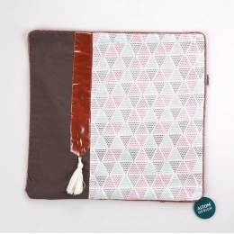 Cushion cover 40x40 cm Triangle