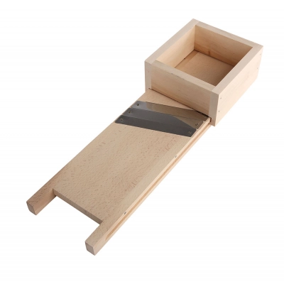 
                                            Маленький измельчитель для ящиков 58x17x8,5 см
                                            