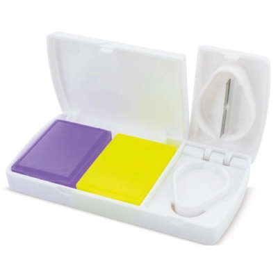 
                                            PILL BOX WITH CUTTER
                                            