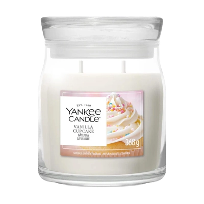 
                                                Yankee Candle Средняя свеча с ароматом ванильного кекса
                                                