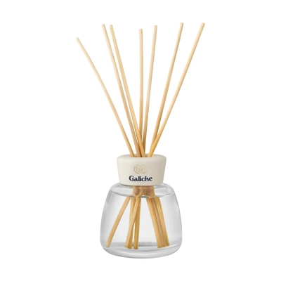 
                                                Аромадиффузор Yankee Candle с ароматом Чистый хлопок, 100 мл
                                                