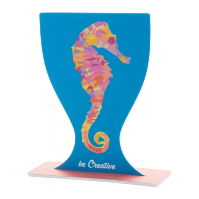 
                                                display, trophy
                                                
