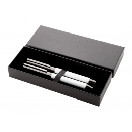 Pen set