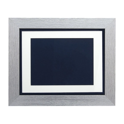 
                                                CORNICE ARGENTO PER TARGA 15X20 cm
                                                