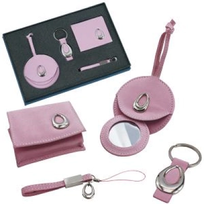 
                                                Set: keychain, business card holder, mirror, and mobile phone charm.
                                                