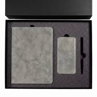 
                                                Набор подарочный  EMBER: ежедневник и power bank в коробке  с ложементом
                                                