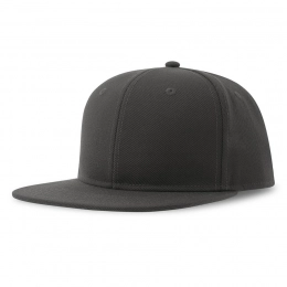 Snap back baseball cap, 6 panels, plastic closure.