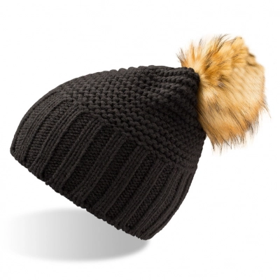 
                                                MONTE hat
                                                