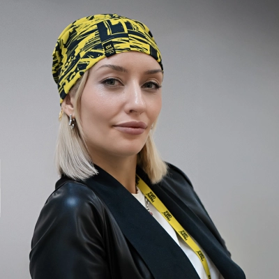 
                                            Sample snood with sublimation printing and jacquard logo, 100% polyester, 32*25 cm.
                                            