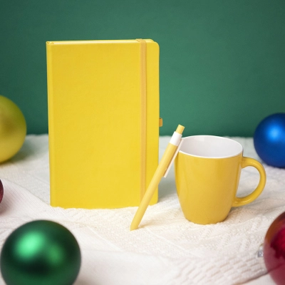
                                                HAPPINESS Gift Set: notepad, pen, mug, blue
                                                