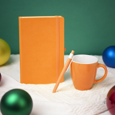 
                                                HAPPINESS Gift Set: notepad, pen, mug, blue
                                                