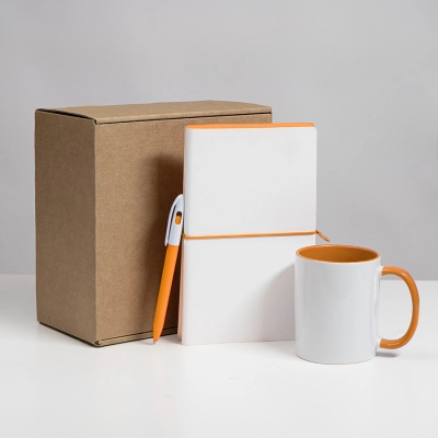 
                                                WHITE VEIL gift set: notebook, pen, mug; white/red
                                                