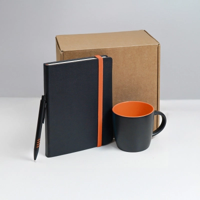 
                                                HYPER gift set: mug, daily planner, pen; black/blue.
                                                
