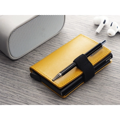 
                                                Кошелек с RFID-защитой
                                                