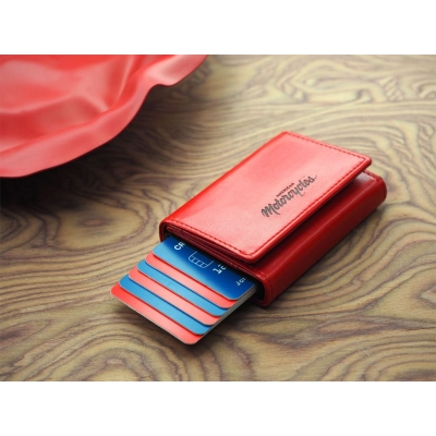 
                                                Кошелек с RFID-защитой
                                                