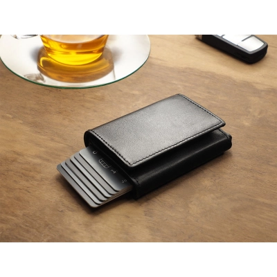 
                                                Кошелек с RFID-защитой
                                                