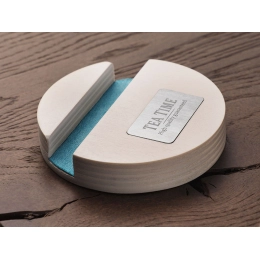 Деревянная подставка для телефона