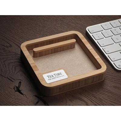 
                                                Wooden desk organiser
                                                
