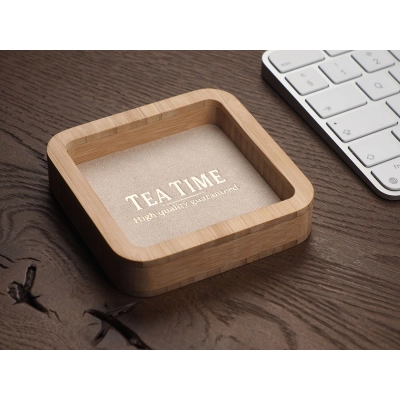 
                                                Wooden desk organiser
                                                