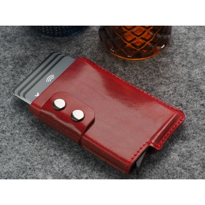 
                                                Кошелек с RFID-защитой
                                                