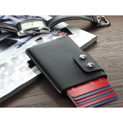 
                                                Кошелек с RFID-защитой
                                                
