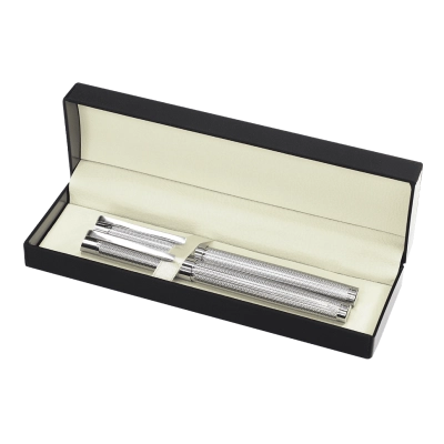 
                                                MACBETH pen set
                                                