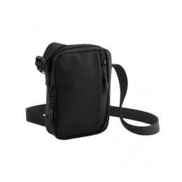 Сумки. Спортивная сумка через плечо