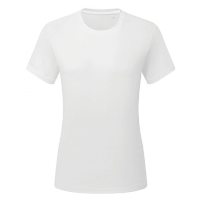 
                                                T-Shirts. Women´s Performance T-Shirt
                                                