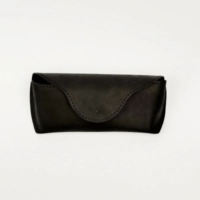 
                                                Leather Glasses Case 