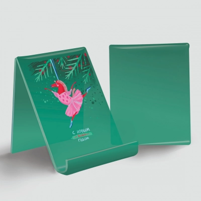 
                                            Christmas Tablet Stand with Horse, Green
                                            