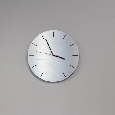 
                                            Wall Clock 