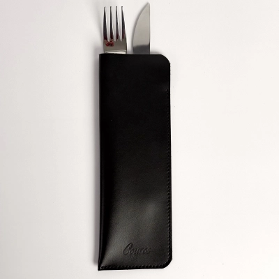 
                                            Конверт для приборов из натуральной кожи, черный
                                            