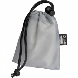 Дождевик, изготовленный из переработанного полиэтилентерефталата (RPET)