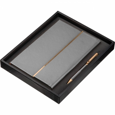 
                                                Set of leather notebook and pen CrisMa
                                                