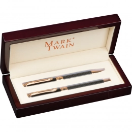 Mark Twain writing set
