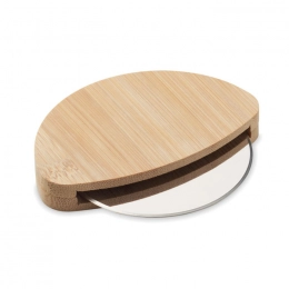 Round bamboo pizza cutter