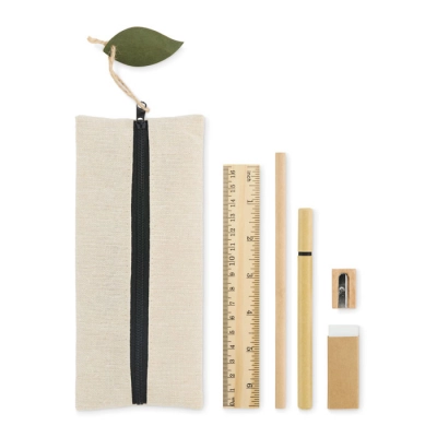 
                                            Канцелярский набор
                                            