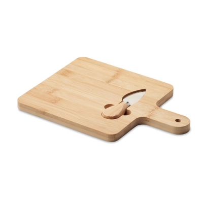 
                                                Cheese board set in bamboo
                                                