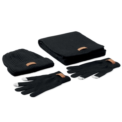 
                                                Set of 3 RPET winter pieces
                                                