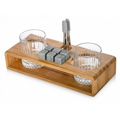 
                                                Whiskey Party whiskey and cocktail set on an oak stand
                                                