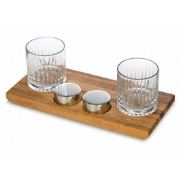 Set for whiskey and cocktails on a stand made of oak 